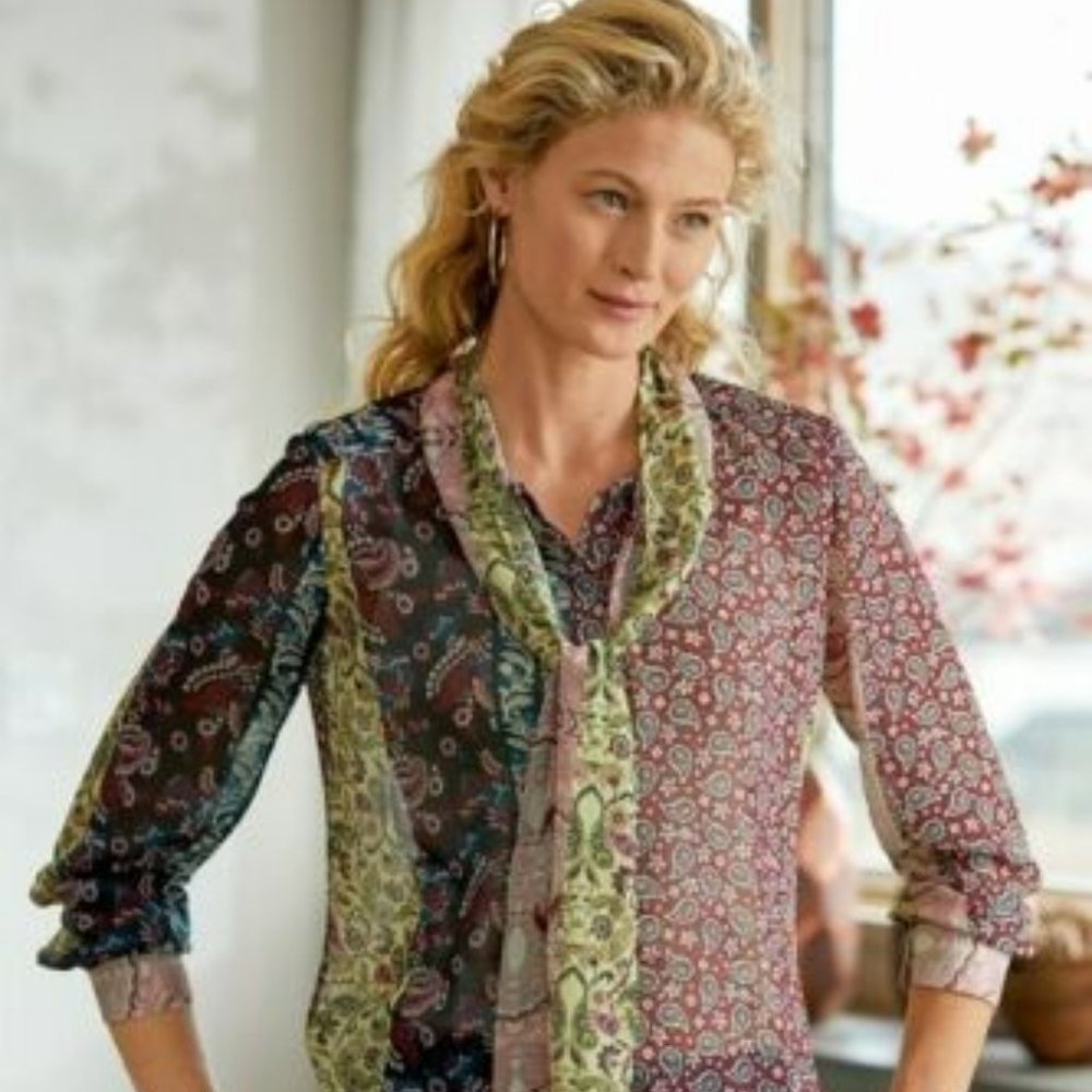 NWT MSRP $ 89 Soft Surroundings Langdon Top Button Down Paisley Shirt Top Small